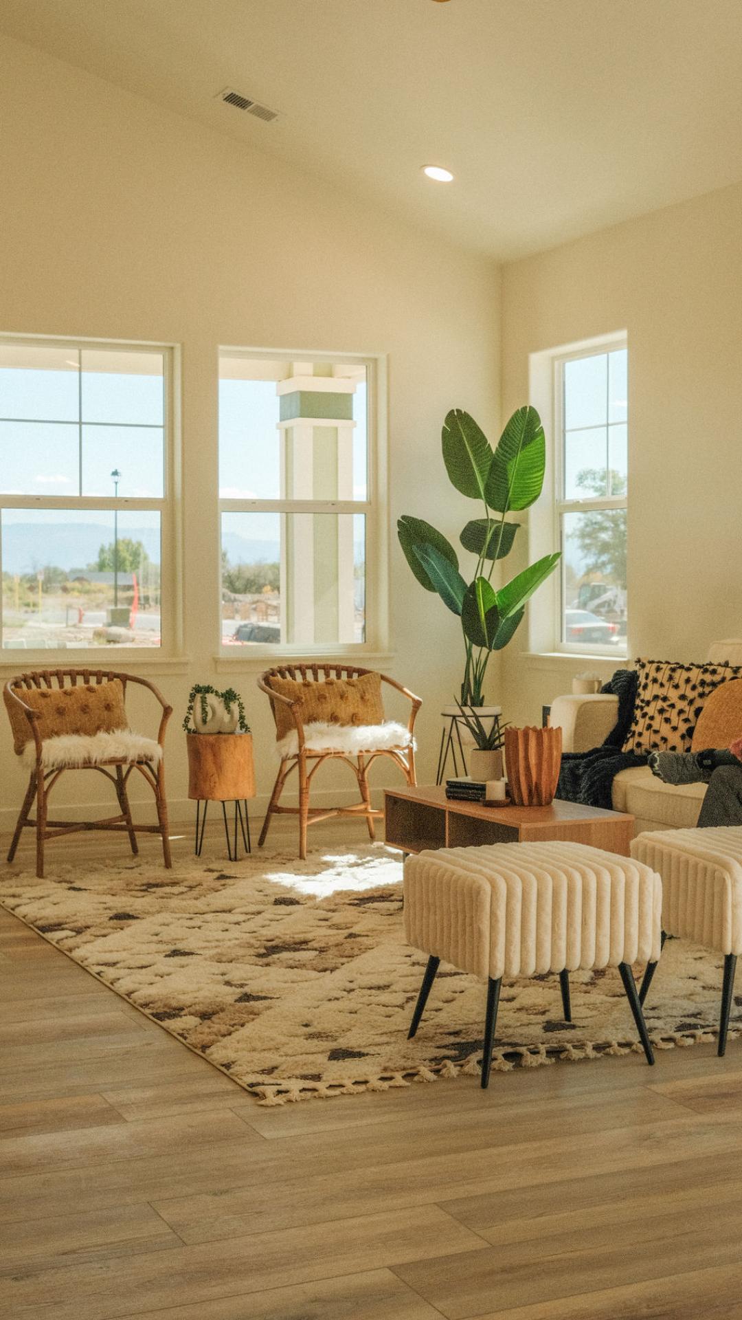 Scandinavian Villa Cardinal Living Room 3