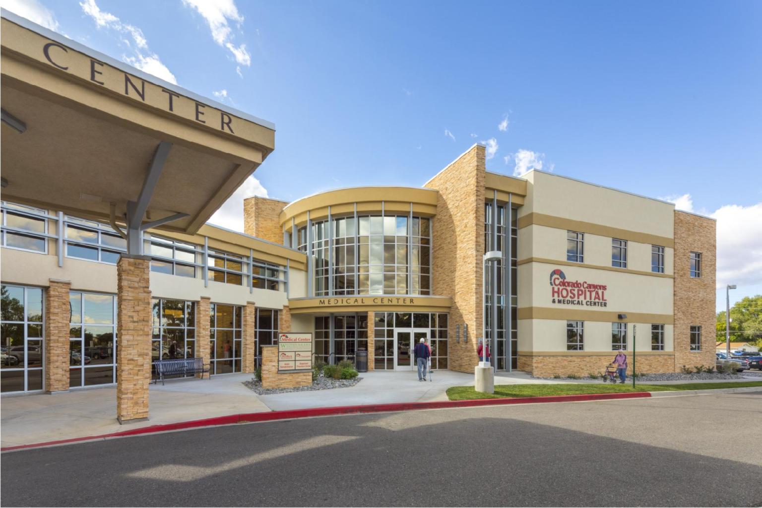 Exterior view of Colorado Canyons Hospital and Medical Center in Fruita, Colorado, showcasing the main building and entrance. This facility provides comprehensive healthcare services to the local community.