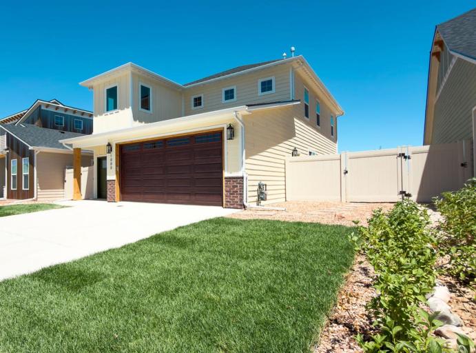 Lilac - Lot 26 Front side view